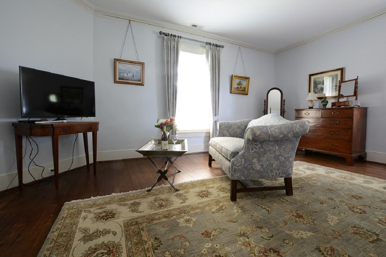 Woodville Bed And Breakfast Esmont Exterior photo