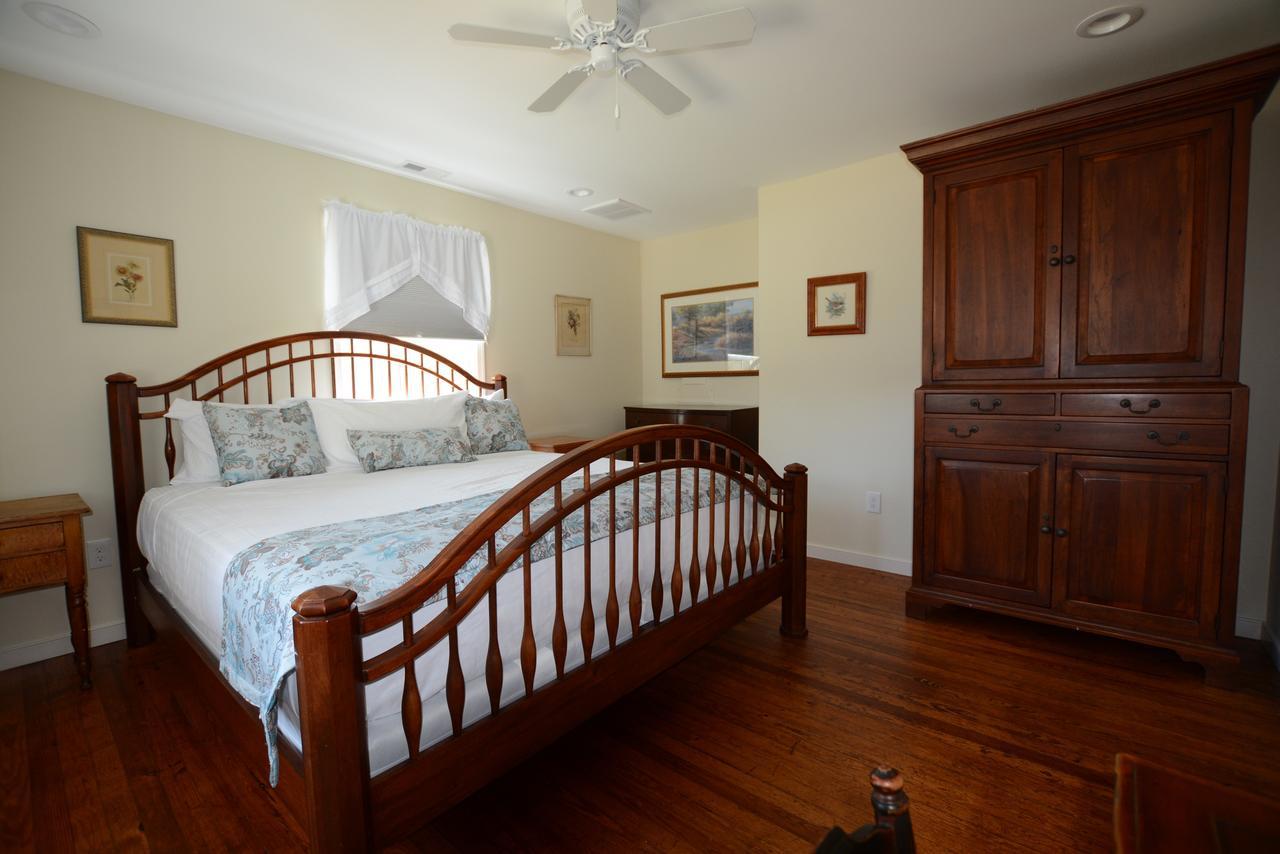 Woodville Bed And Breakfast Esmont Exterior photo